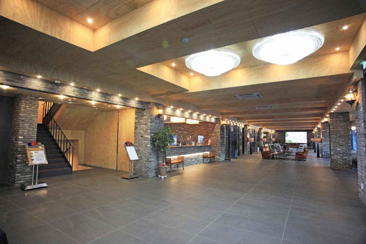 Ramada By Wyndham Suanbo Hotel Chungju Exterior photo