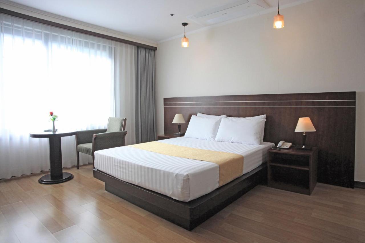 Ramada By Wyndham Suanbo Hotel Chungju Exterior photo